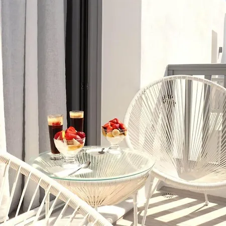 Thalia With Hot Tub And Sea View Apartman *