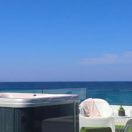 Thalia With Hot Tub And Sea View Άγιος Προκόπιος