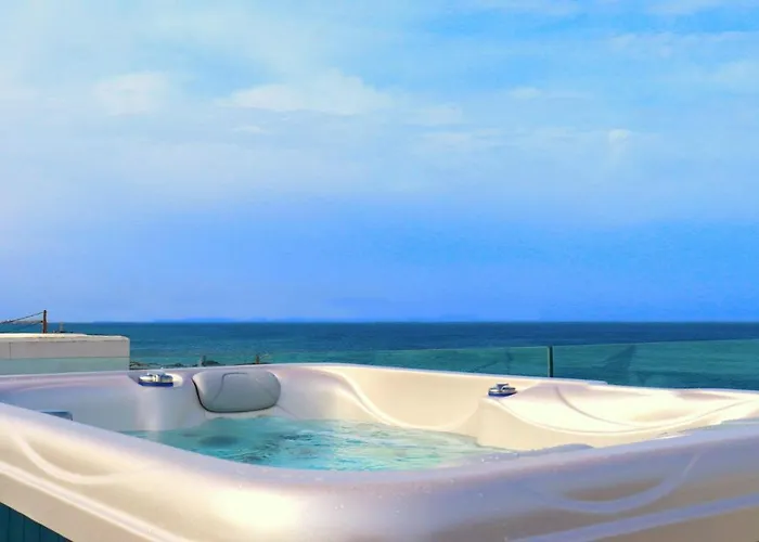 Thalia With Hot Tub And Sea View 公寓 *